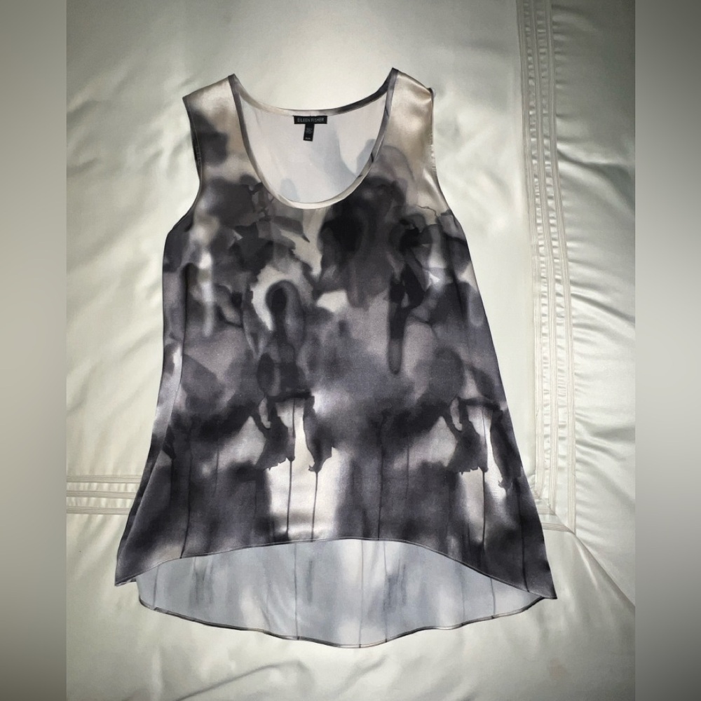 Eileen Fisher Silk Charmeuse Sleeveless top Size M